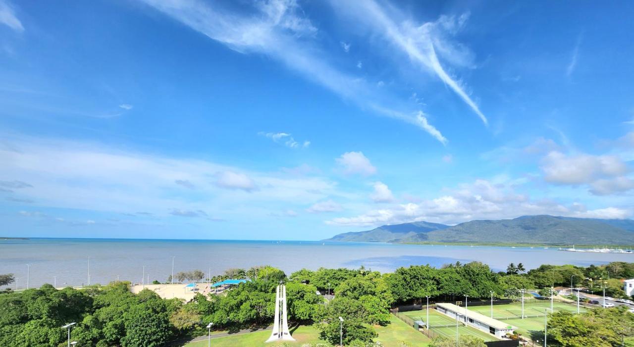 Cairns Luxury Seaview Apartment 外观 照片